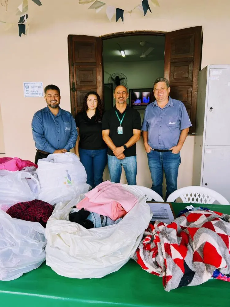 Abrigo recebe arrecadações da Campanha do Agasalho da Simec Cariacica