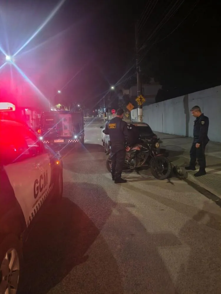 GCM de Linhares apreende moto roubada que foi pintada de vermelho para disfarçar cor original