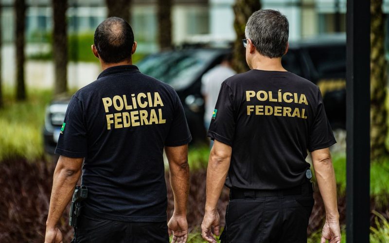 PF faz ação contra apologia ao nazismo no interior do Rio de Janeiro