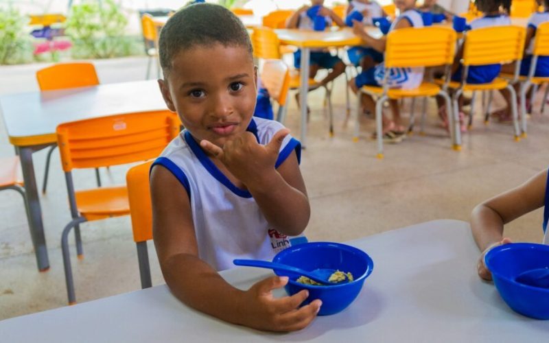 Do campo para a escola: agricultura familiar enriquece a merenda escolar de Linhares