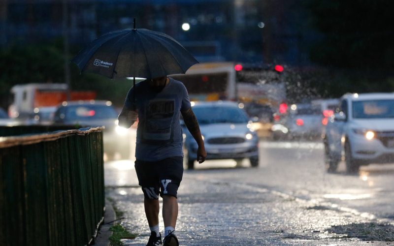 Inmet prevê final de semana de chuvas nas regiões Sul e Sudeste