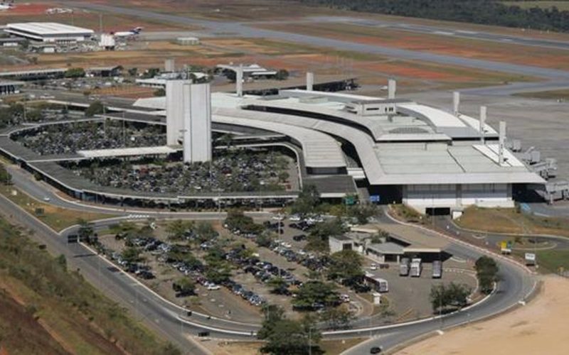 BH: Aeroporto de Confins suspende operações por problema na pista