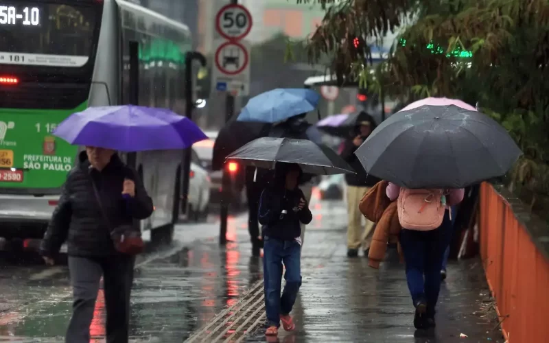 Fim de semana de eleição terá chuvas fortes no estado de São Paulo